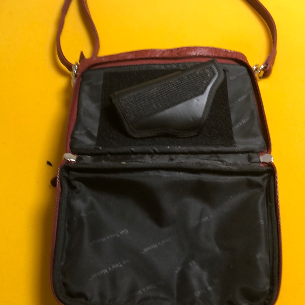 Purse - Picture 2 of 3